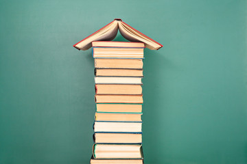 历史上与诸葛亮齐名的是谁