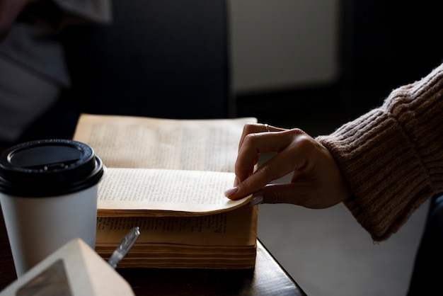 中华人民共和国野生动物保护法国家重点保护的野生动物分为什么